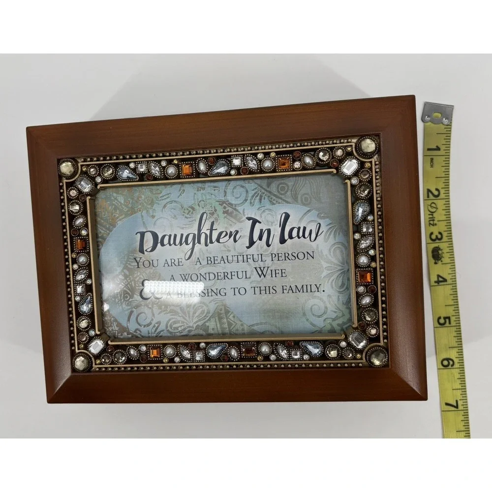 Cottage Garden Daughter In Law Jewelry Music Box‎ Woodgrain Frame 4x6 NIB Gift